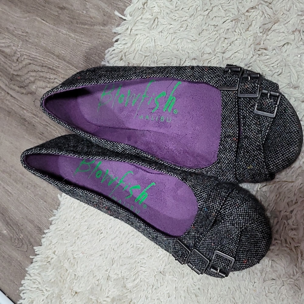 Gray knitted flats